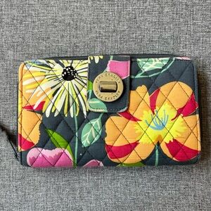Vera Bradley Jazzy Blooms Print Turn Lock Wallet Organizer Grey Pink Floral